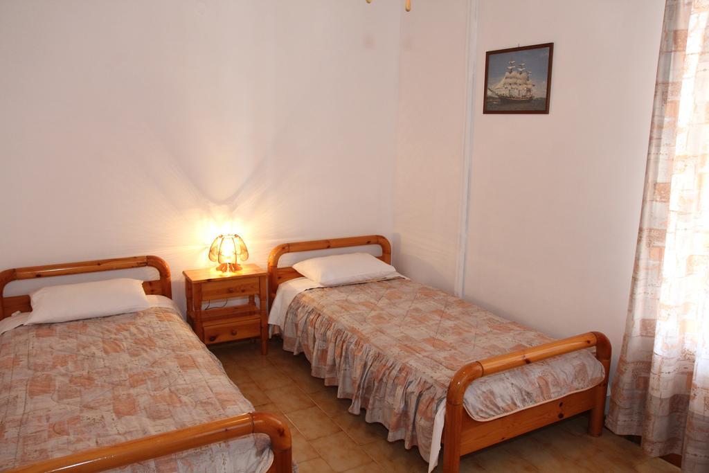 Circe Pansion Daire Lixouri Oda fotoğraf