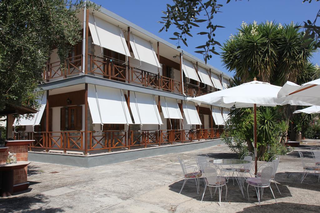Circe Pansion Daire Lixouri Dış mekan fotoğraf