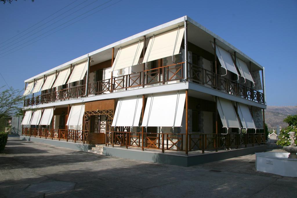 Circe Pansion Daire Lixouri Dış mekan fotoğraf
